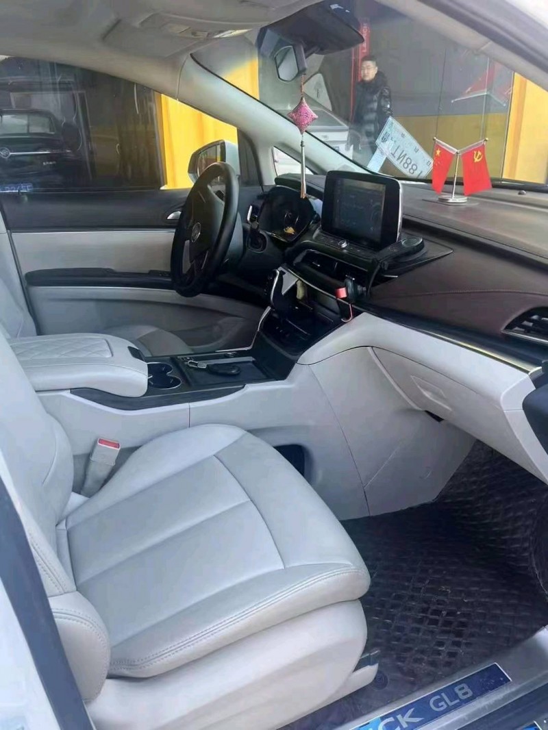 枣庄21年别克GL84