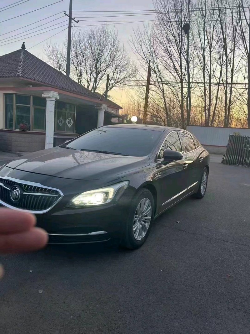 枣庄16年别克君越2