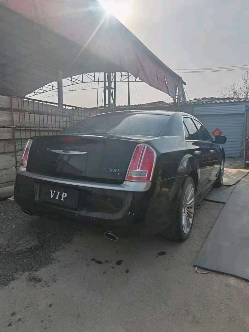 邯郸15年克莱斯勒300C6