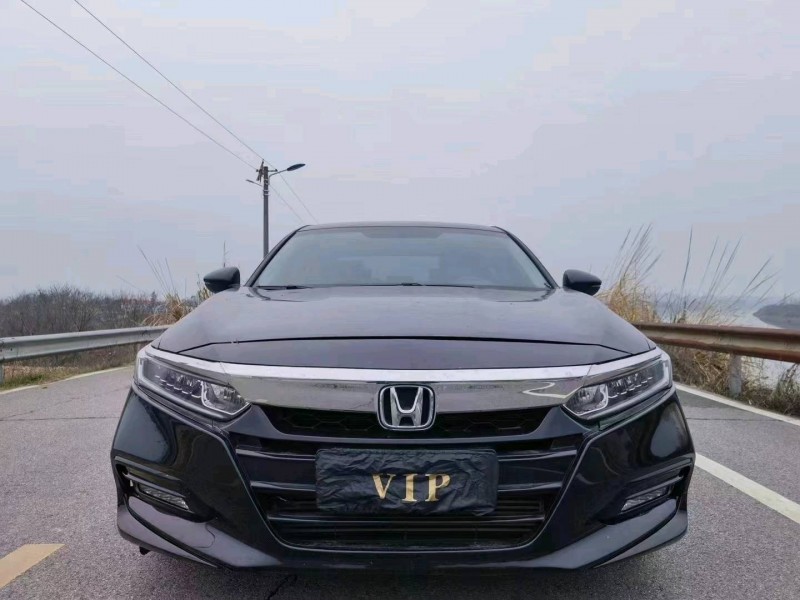 枣庄21年本田雅阁1