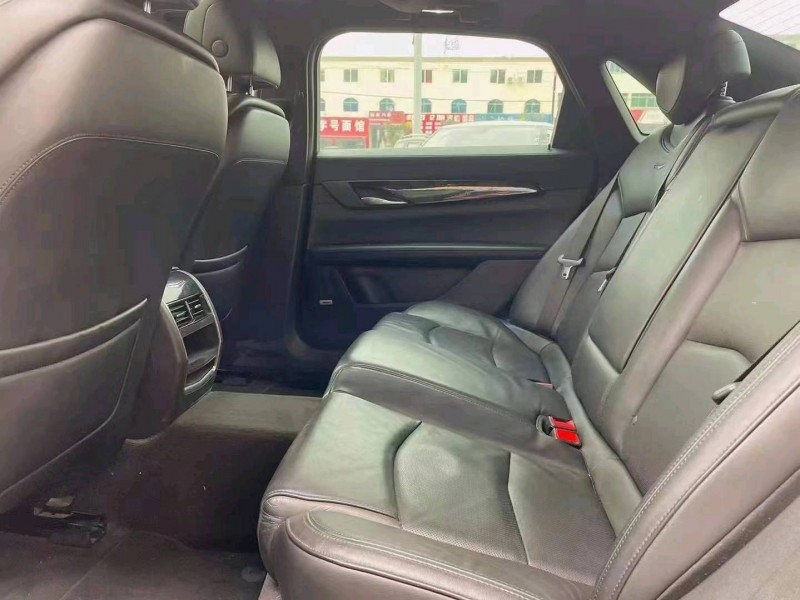 宜昌18年凯迪拉克CT63