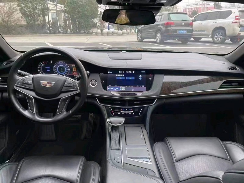 宜昌18年凯迪拉克CT66