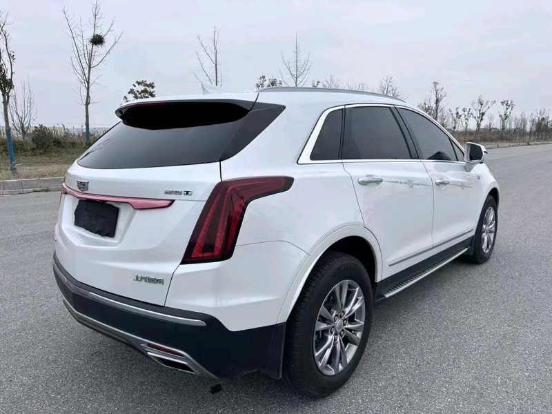 盐城20年凯迪拉克XT59