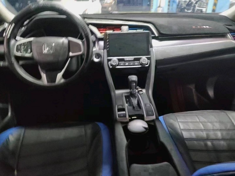 黔西南19年本田思域8