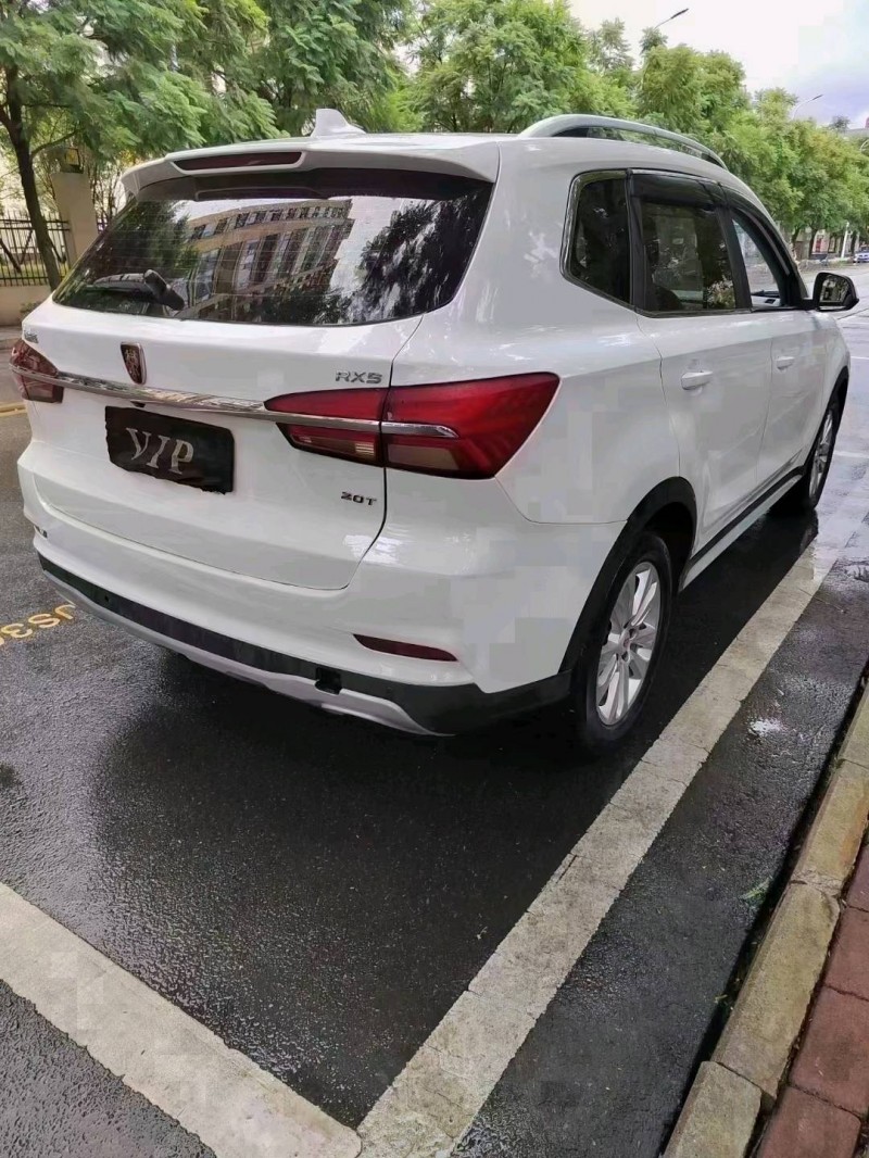 黔西南17年榮威RX56