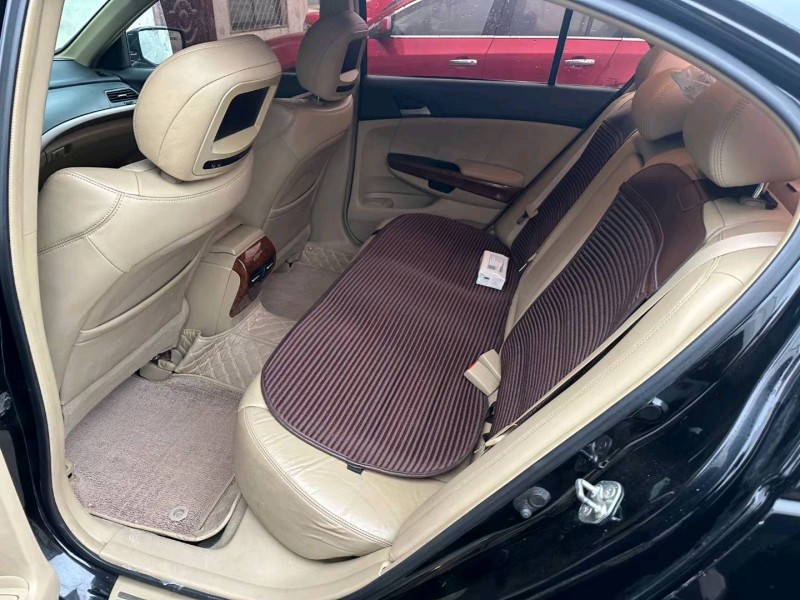 沧州11年本田雅阁6