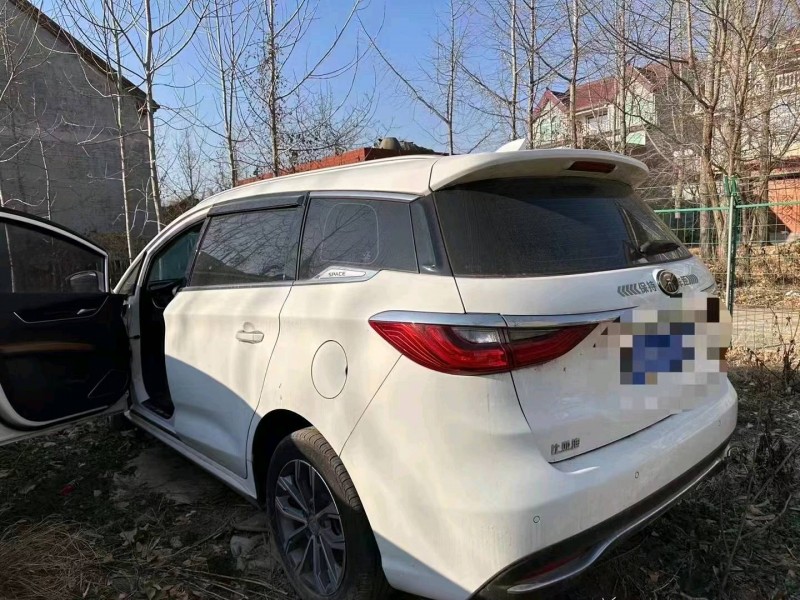 菏泽19年比亚迪宋7