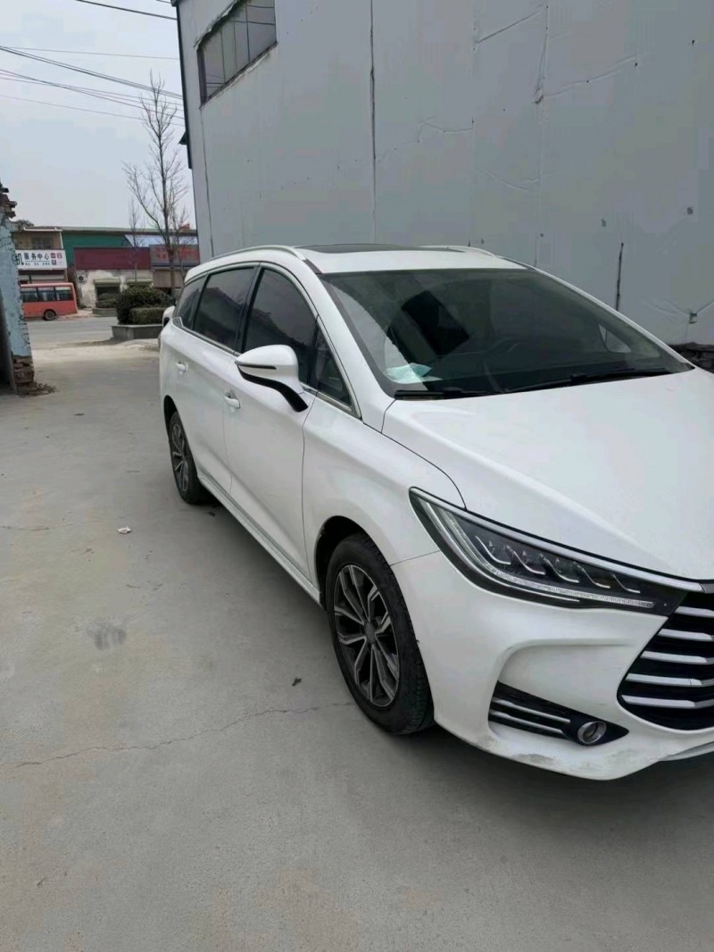 菏泽20年比亚迪宋MAX2