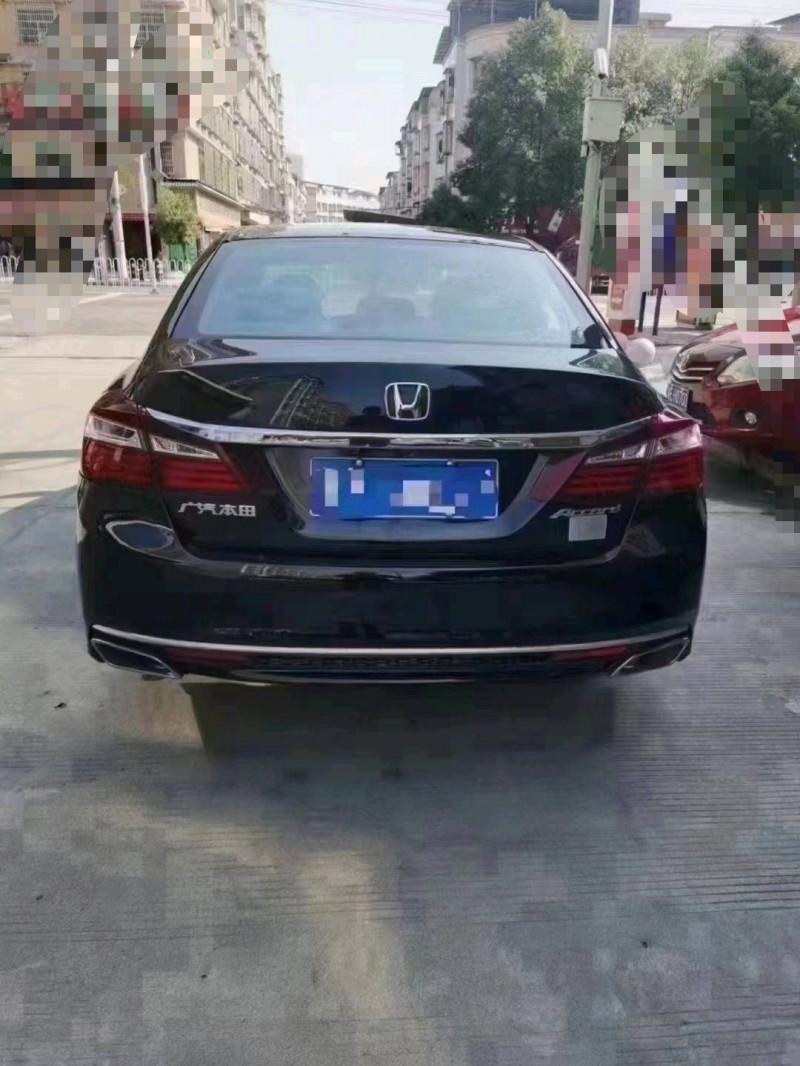 邵阳17年本田雅阁6