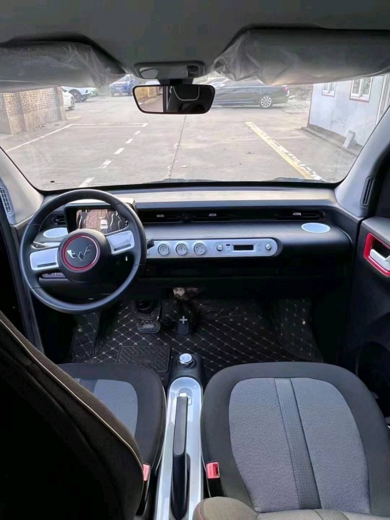 邯鄲23年五菱汽車宏光MINI EV5
