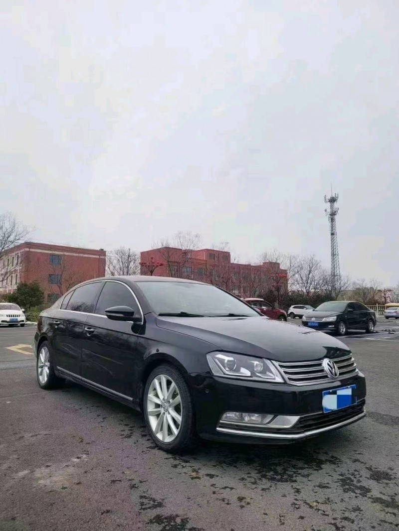 济南13年大众迈腾3