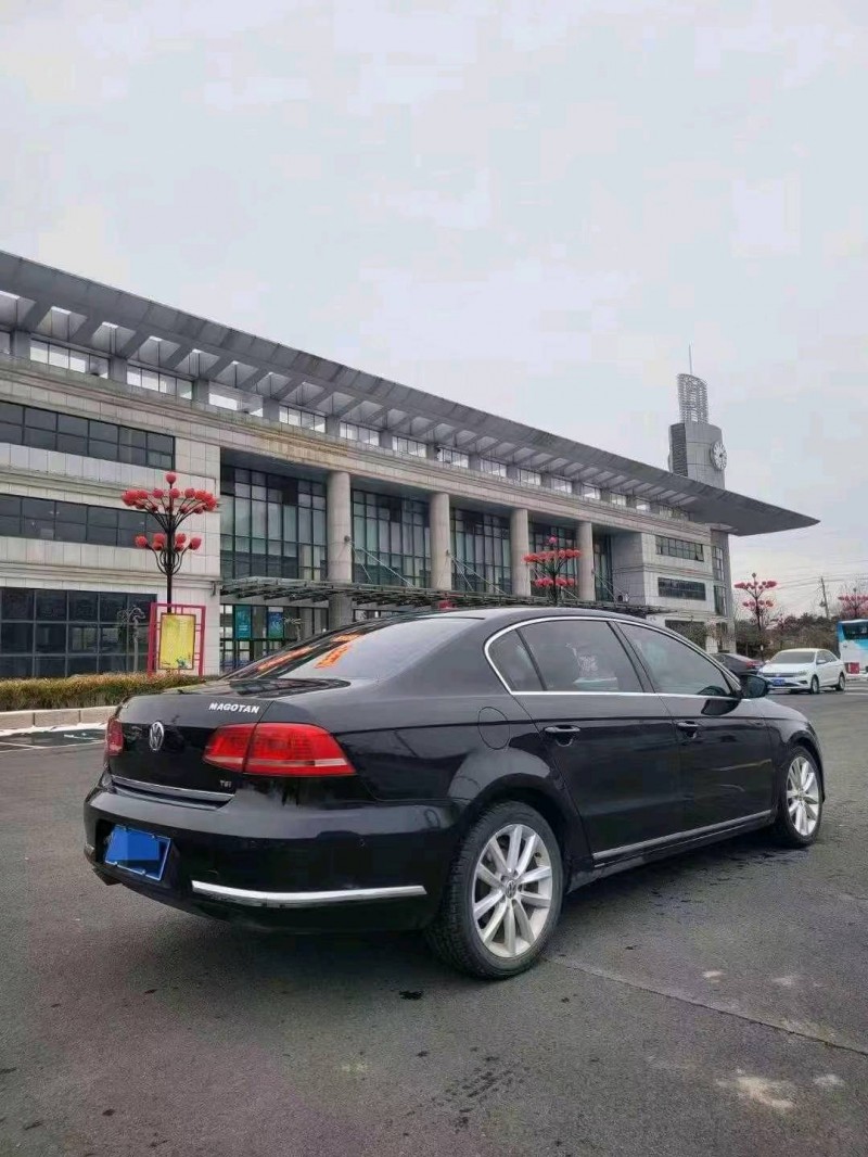 济南13年大众迈腾7