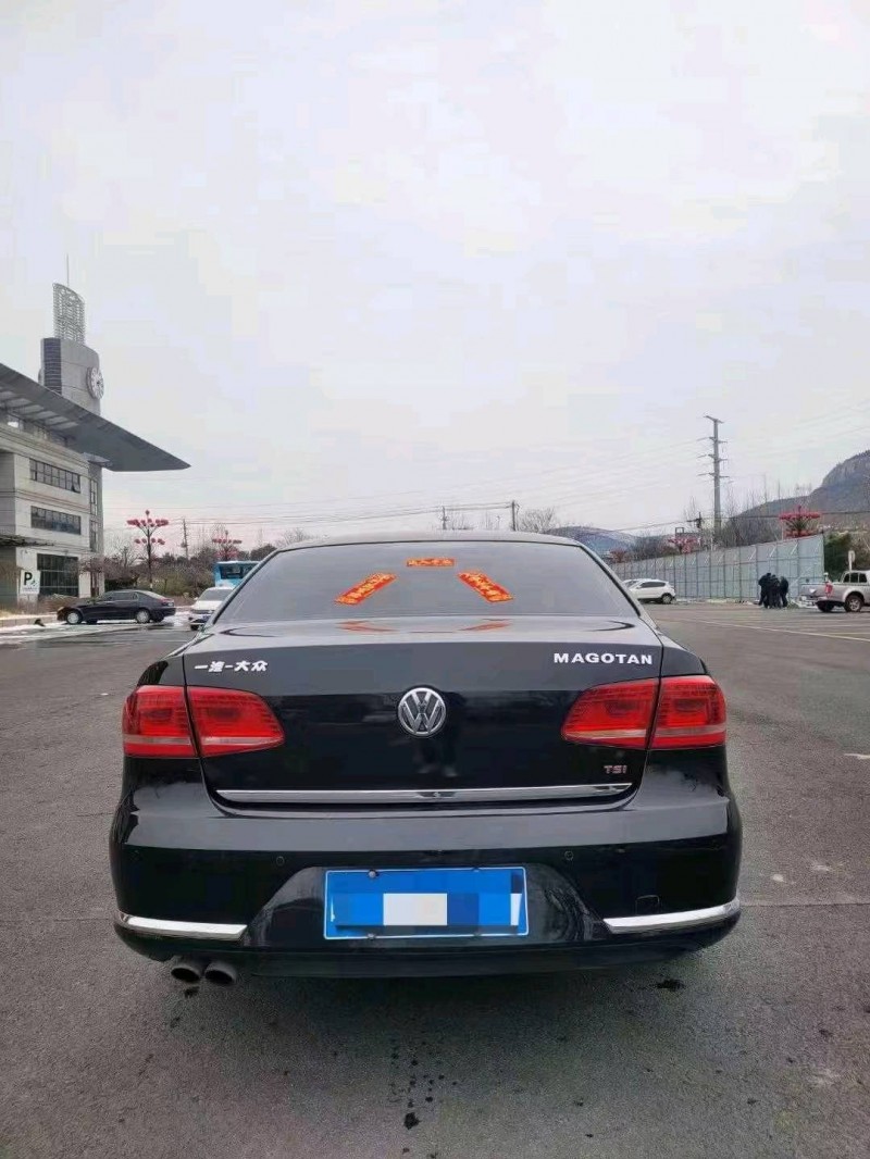 济南13年大众迈腾9