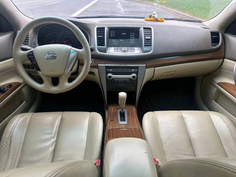 常州12年日產天籟3