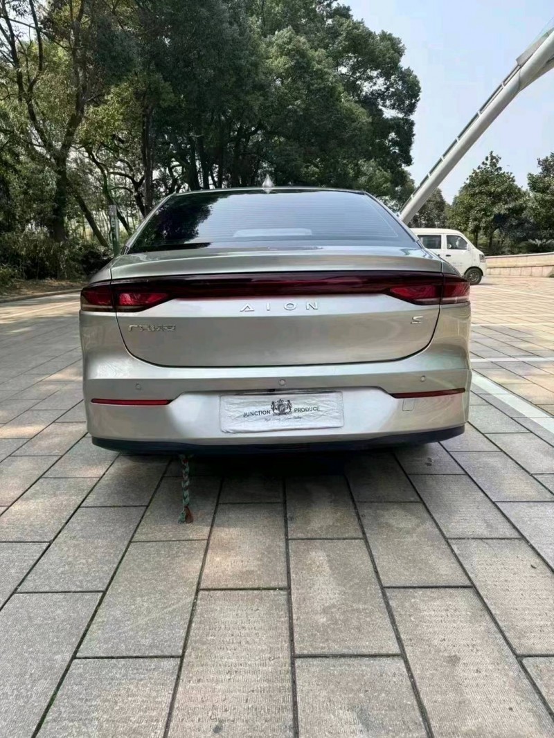 枣庄23年传祺埃安S5808