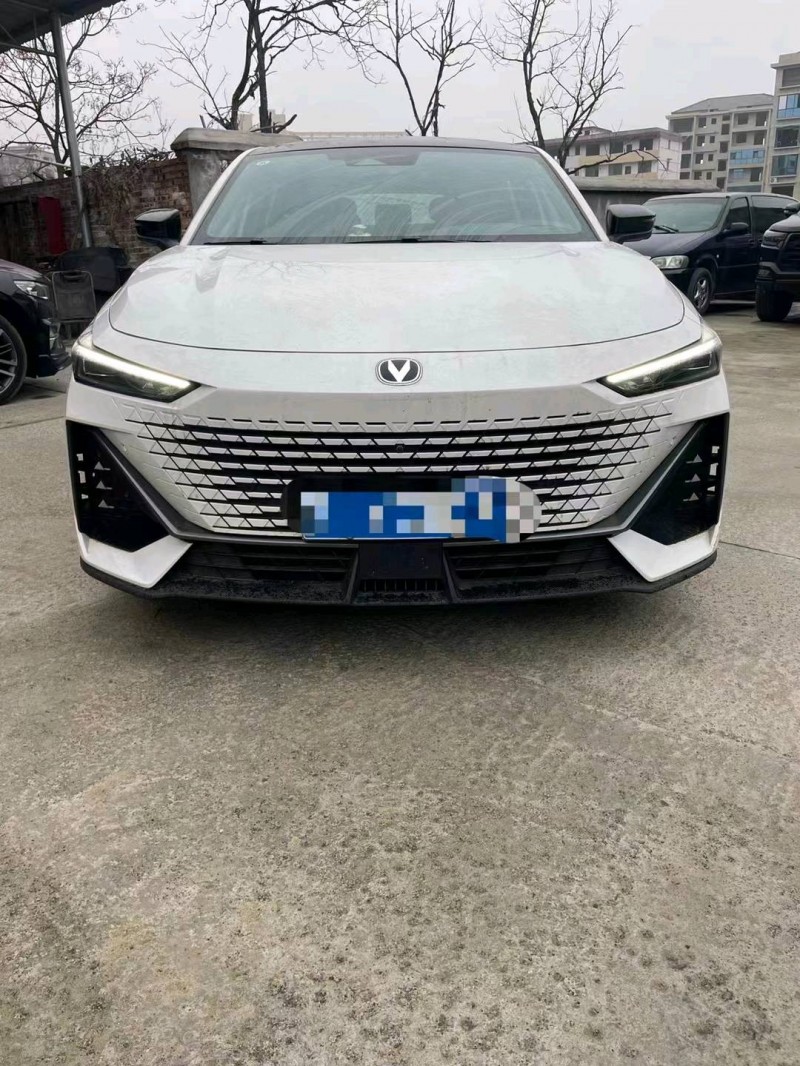 东营22年长安汽车UNI-V1