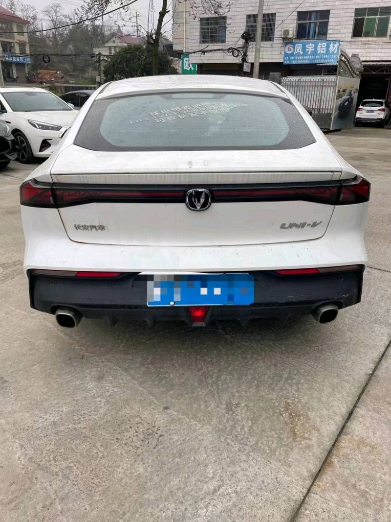 东营22年长安汽车UNI-V3