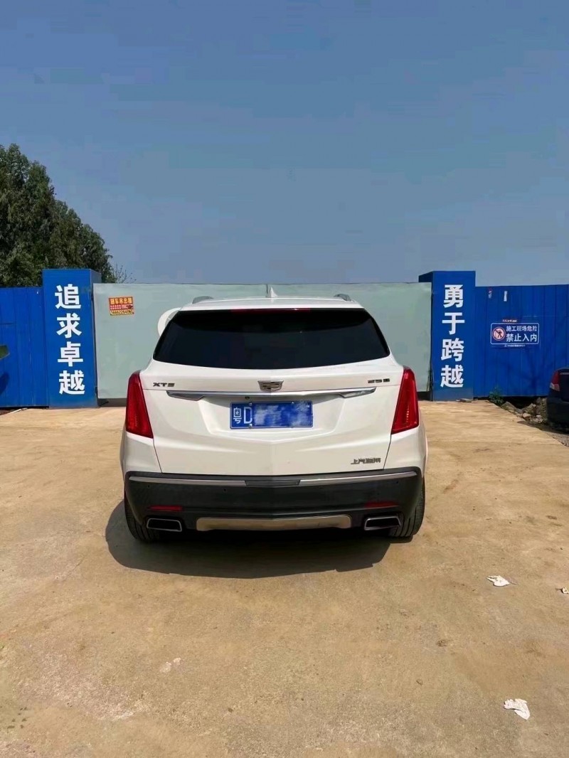 汕头17年凯迪拉克XT52