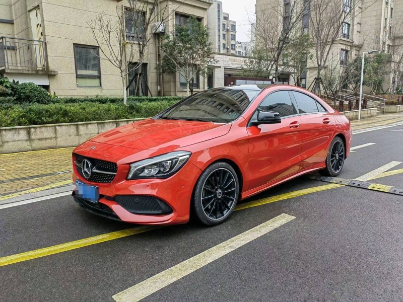 苏州17年奔驰CLA3
