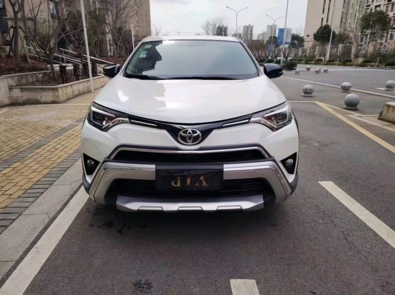 苏州19年丰田RAV41