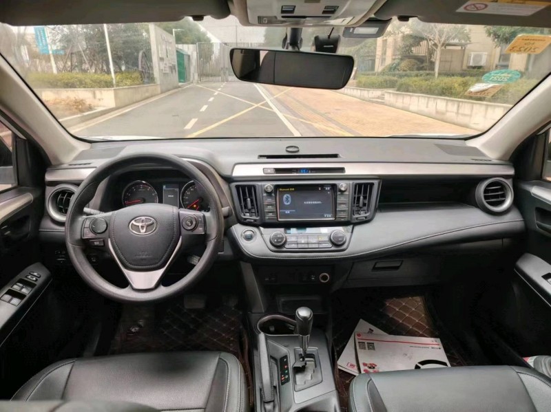 苏州19年丰田RAV44