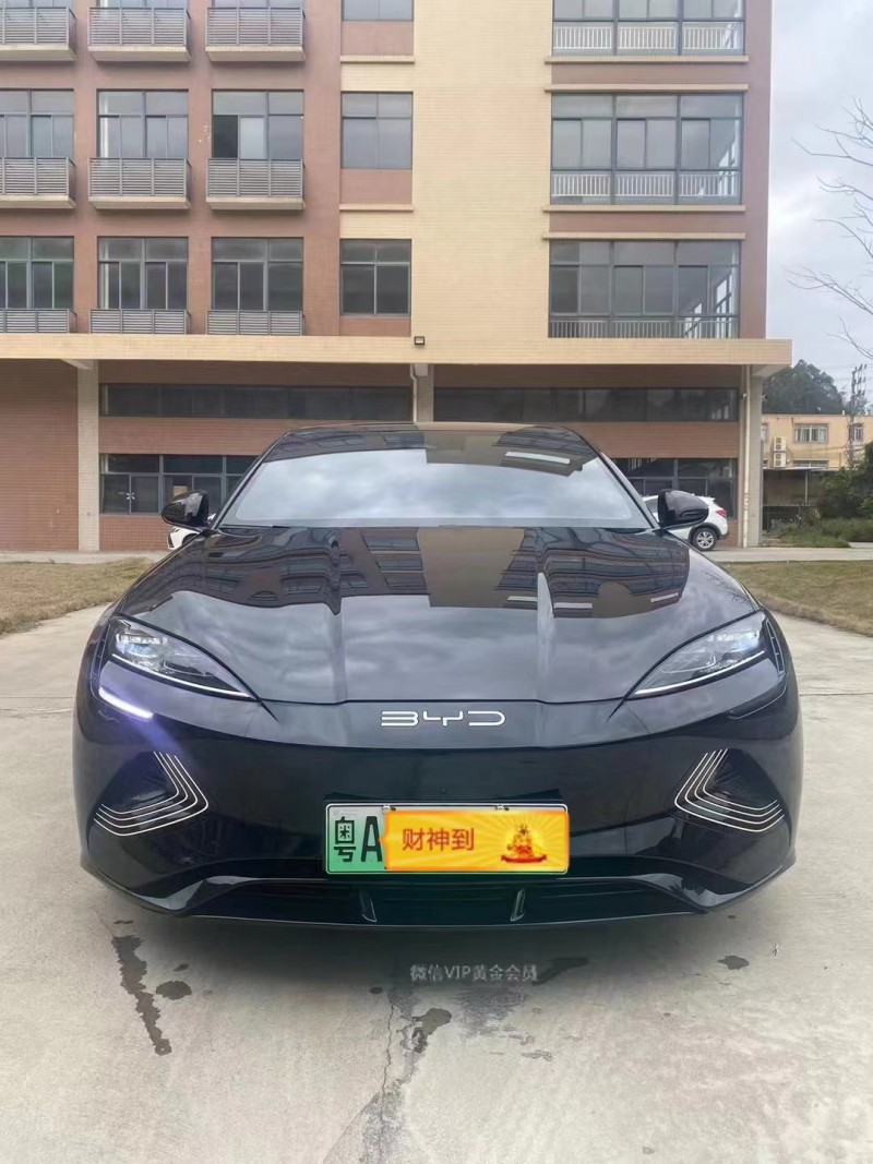 佛山23年比亚迪海豹1