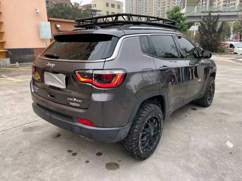 珠海20年Jeep指南者5