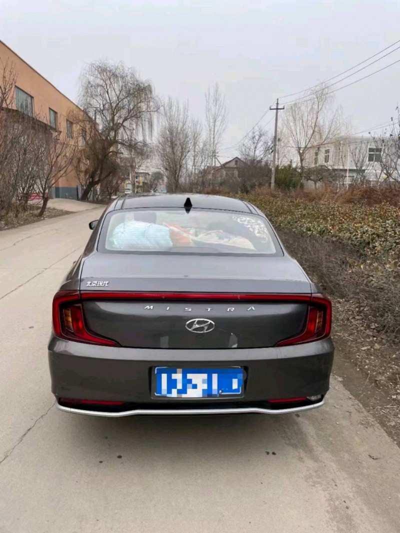 枣庄21年现代名图8
