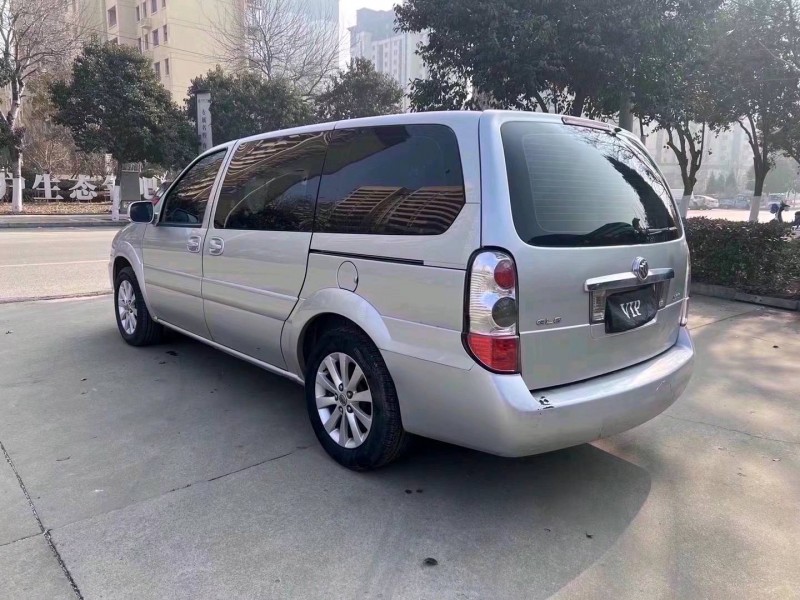 济宁15年别克GL88