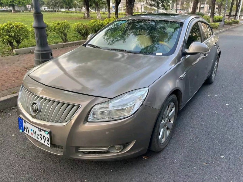 汕头11年别克君威2