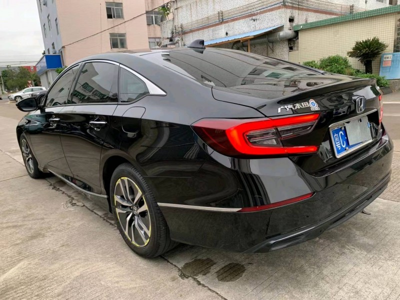 中山23年本田雅阁6