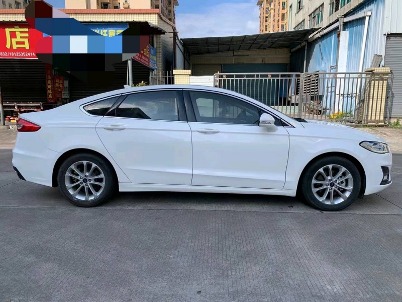 中山21年福特蒙迪欧2