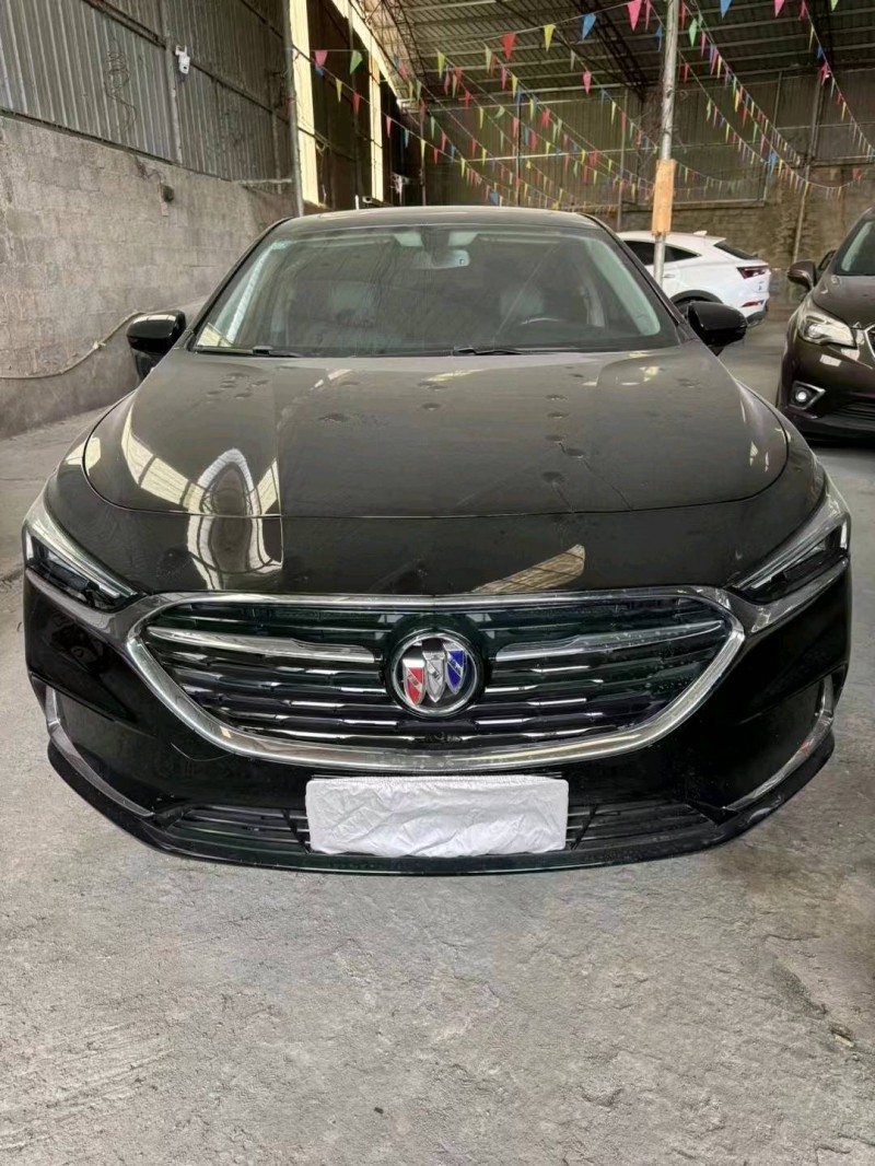 成都23年别克君越1