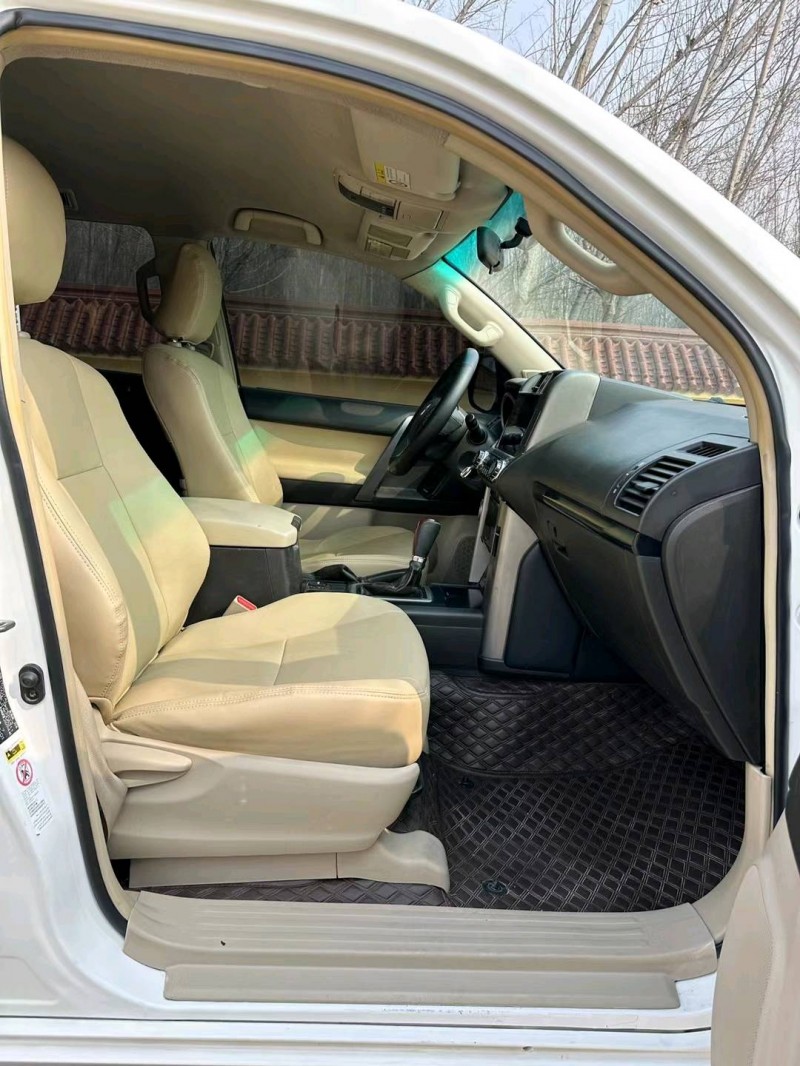 廊坊11年丰田普拉多7