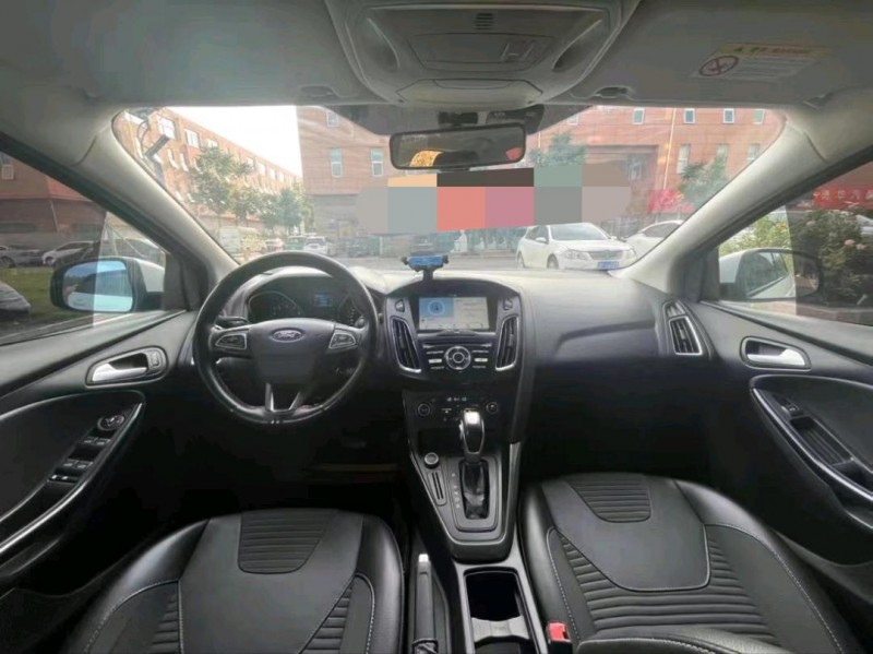 济南16年福特福克斯5