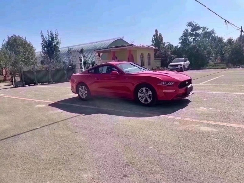 济南23年福特野马2