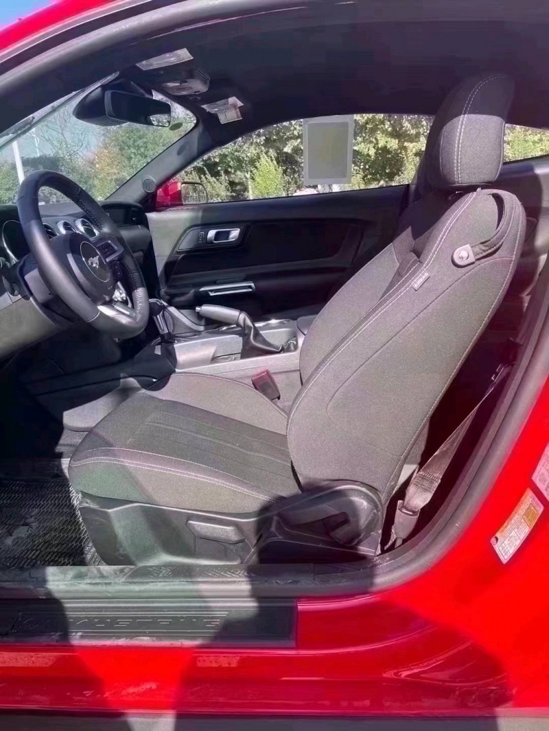 济南23年福特野马6