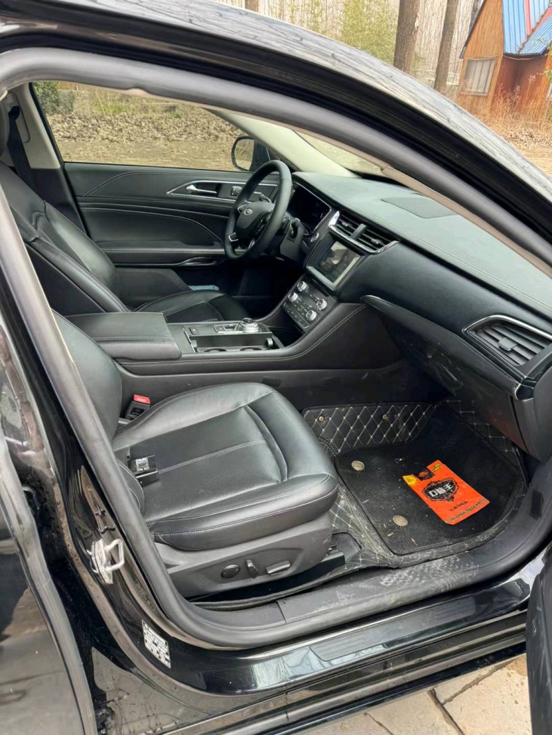 济南16年福特金牛座6