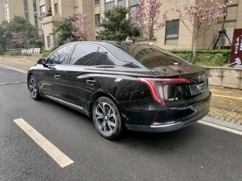 苏州22年红旗E-QM57