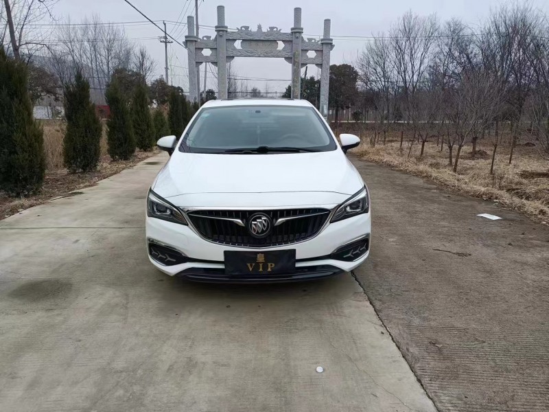 徐州18年别克威朗1