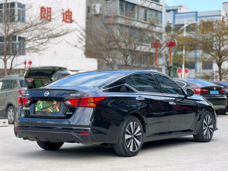 东莞23年日产天籁8