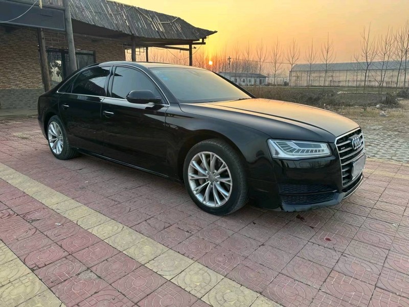 徐州18年奥迪A8L2