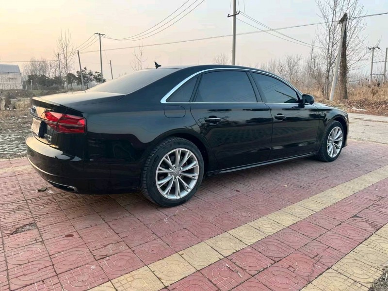 徐州18年奥迪A8L8
