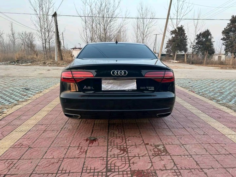 徐州18年奥迪A8L9