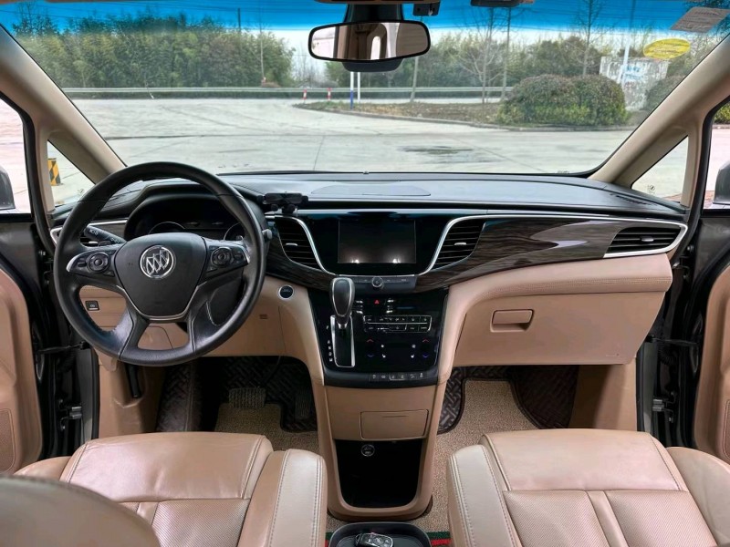 徐州18年别克GL85