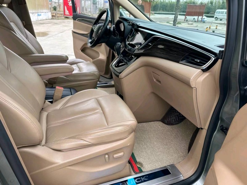 徐州18年别克GL86