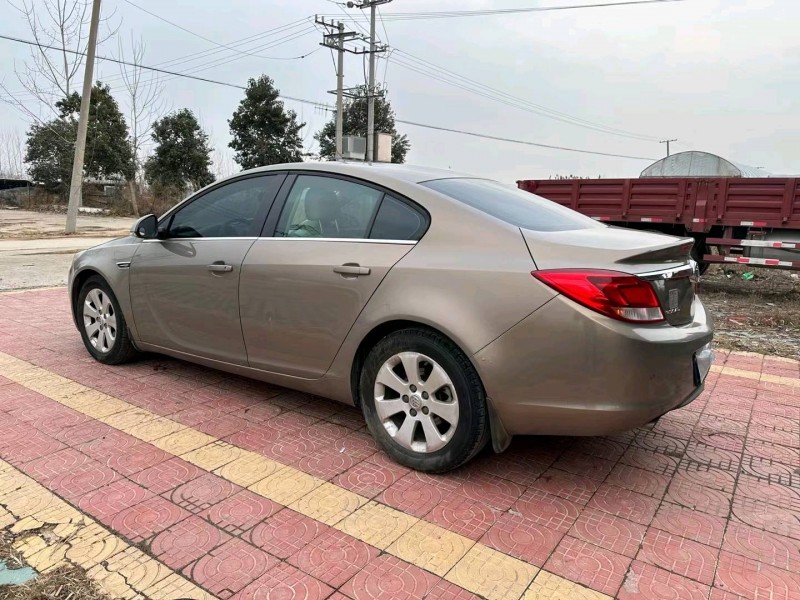 徐州13年别克君威7