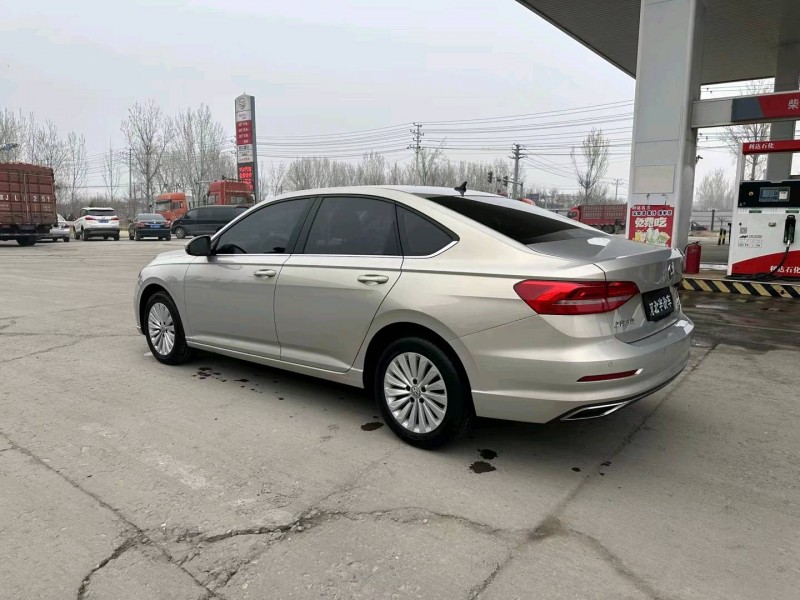 保定20年大众朗逸7