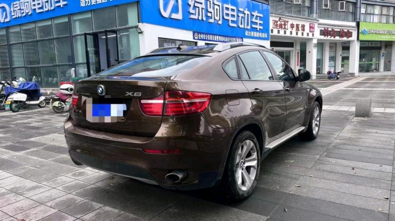 嘉興14年寶馬X65