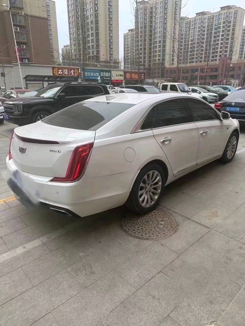 枣庄18年凯迪拉克XTS3